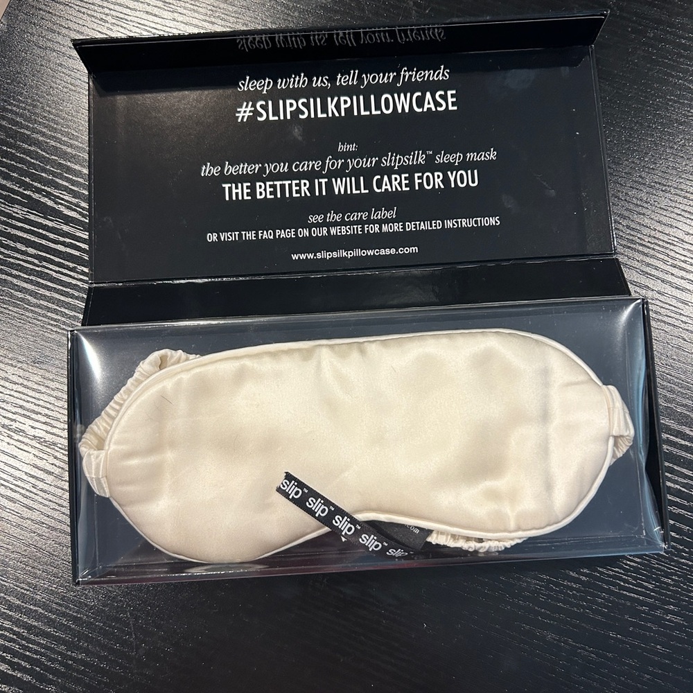 Slip Silk Sleep Mask in Black